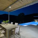 Villa Armiriki-private Sea Access *
