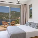 Villa Armiriki-private Sea Access *