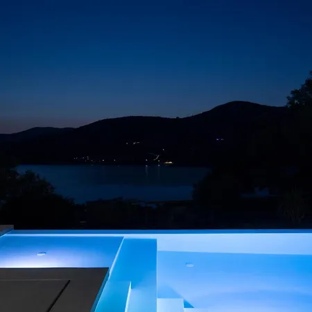 Vila Armiriki-private Sea Access