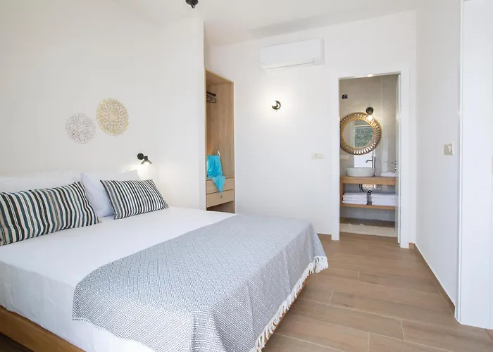 Armiriki-private Sea Access Evgiros